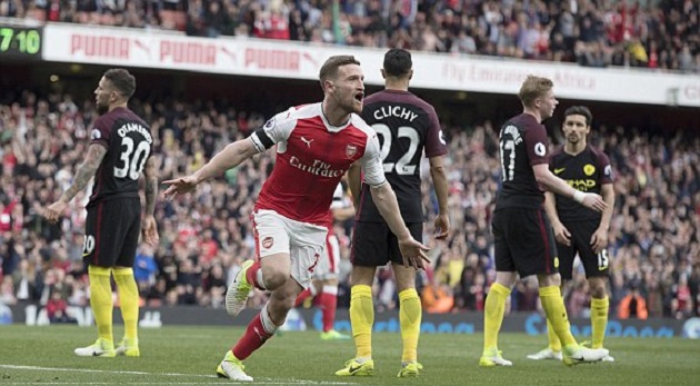 Bàn thắng này đã giải tỏa sức ép nghìn cân lên đôi chân của Pháo thủ.