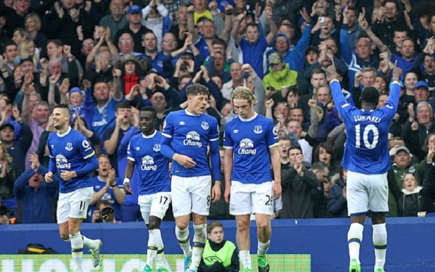 Tiền đạo người Bỉ tiếp tục chiếm ưu thế trong cuộc đua Vua phá lưới.