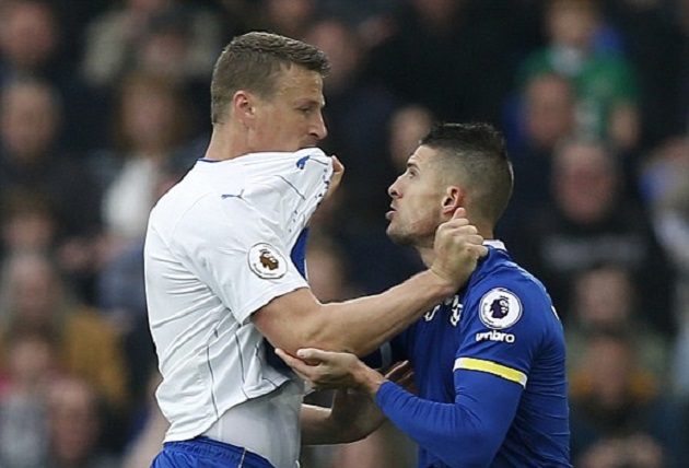 Trận đấu diễn ra cực kì căng thẳng.