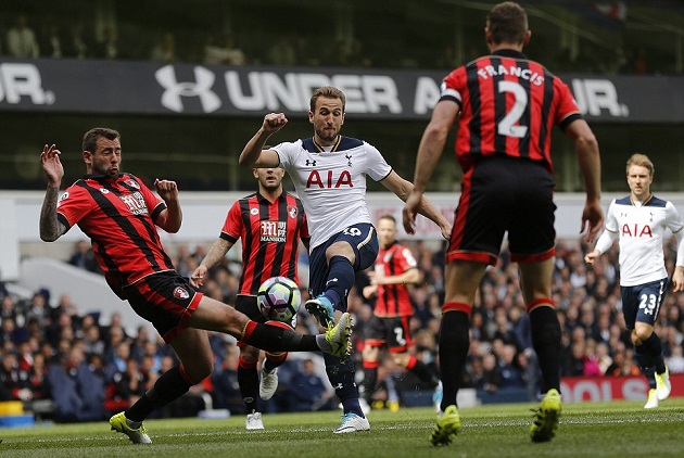 Kane chỉ cách Lukaku - người đứng đầu danh sách Vua phá lưới 3 bàn.