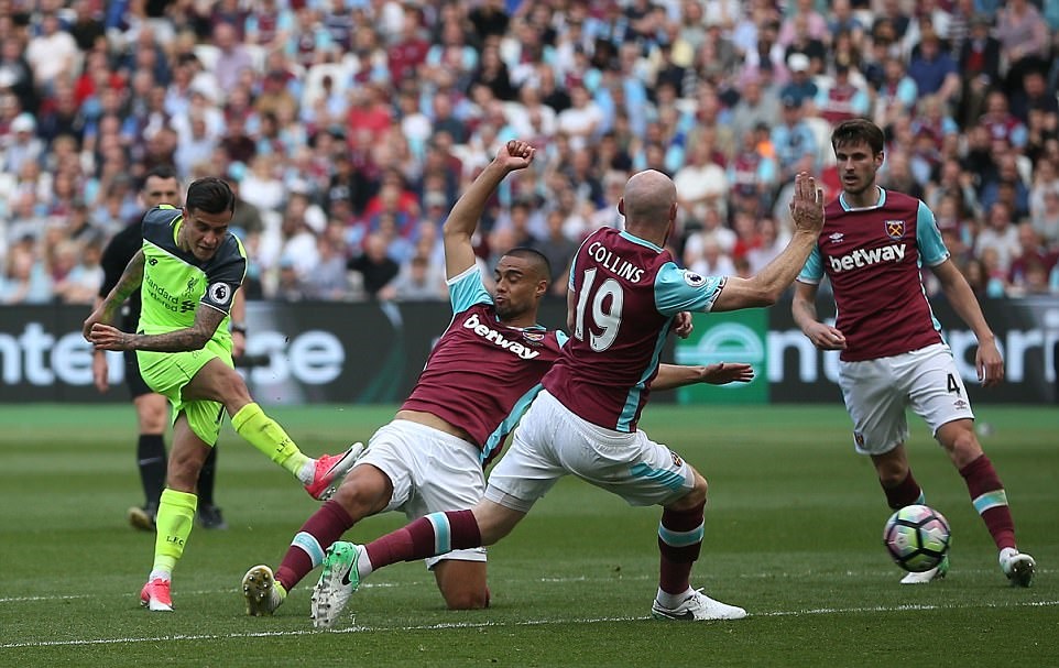 Phút 57, Coutinho với một cú sút quyết đoán ngoài vòng cấm đã gia tăng cách biệt trận đấu lên thành 2-0.