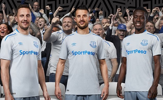 Đáng chú ý, nhà tài trợ Chang đã không còn xuất hiện trước áo đấu.