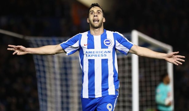 Brighton sẽ rất đáng gờm với tiền đạo Sam Baldock. Với một chân sút có chiều cao khủng, rõ ràng đội bóng mới lên hạng không giấu đi ý định triển khai lối chơi thuần Anh.