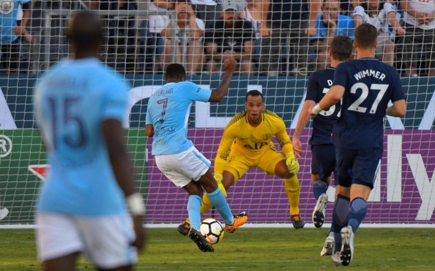 Ba cầu thủ ghi bàn trong trận đấu vừa qua là Stones, Sterling và chân sút trẻ Diaz.