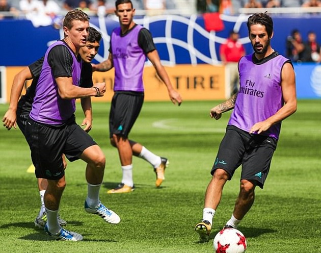 Kroos và Isco sẽ là những người gánh vác tuyến giữa Real trong thời gian tới.