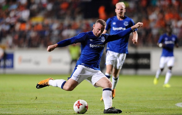 Rooney được ông Koeman chọn hạt nhân trong lối chơi của Everton.