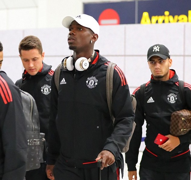 Pogba đã thất bại toàn tập trước hàng tiền vệ cơ động của Real.