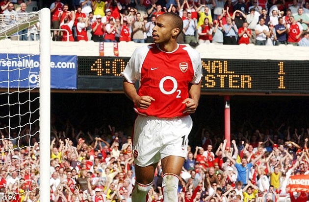 2004-05: Thierry Henry (Arsenal) - 25 bàn.