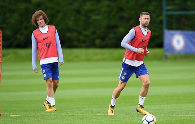 Đội hình 3-4-3 của Conte giờ không còn mới mẻ.