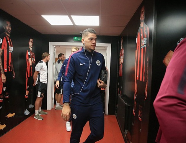 Thủ môn Ederson đã chơi khá tốt thời gian qua.