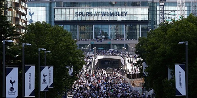 Khung cảnh ở sảnh chính sân Wembley.