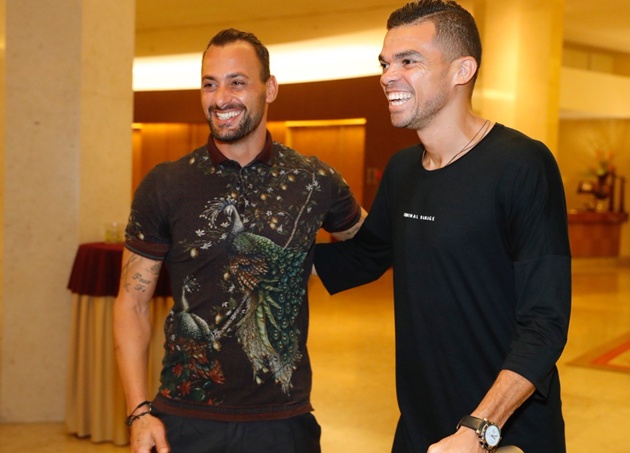 Có lẽ việc chỉ tiếp những đội bóng "nhược tiểu" khiến Pepe các đồng đội không quá lo âu.