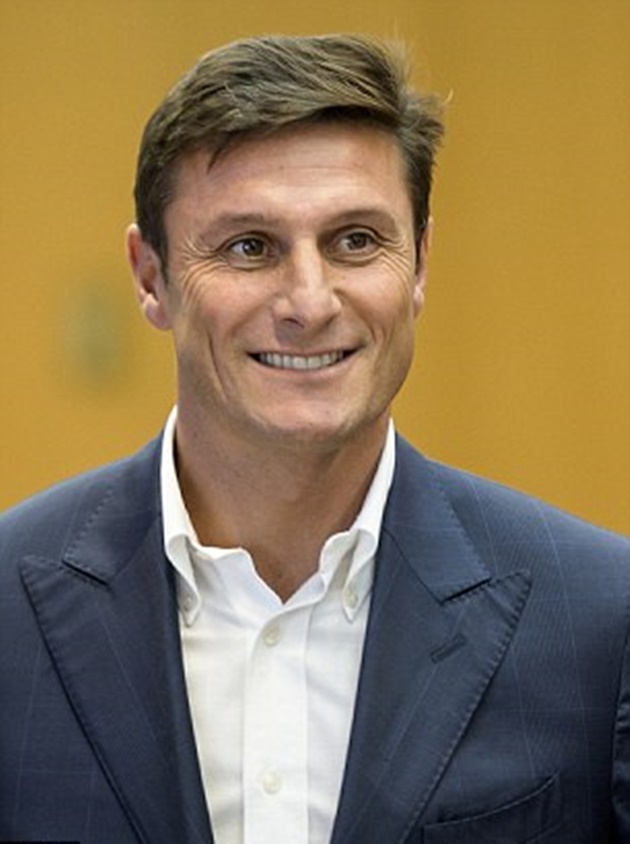 Trong khi đó Zanetti như người không tuổi.