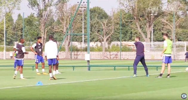 Anh vừa mới chia tay bóng đá trong năm 2016 sau 2 năm hợp đồng với New York City.