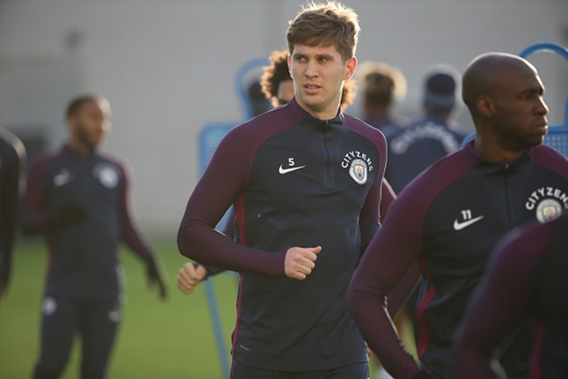 Mối bận tâm ở hàng thủ của Pep đã được giải tỏa phần nào với sự tiến bộ của Stones.