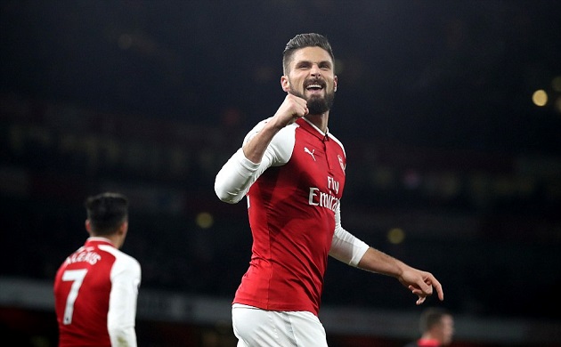 Chấn thương của Lacazette mở ra cơ hội đá chính cho Giroud.