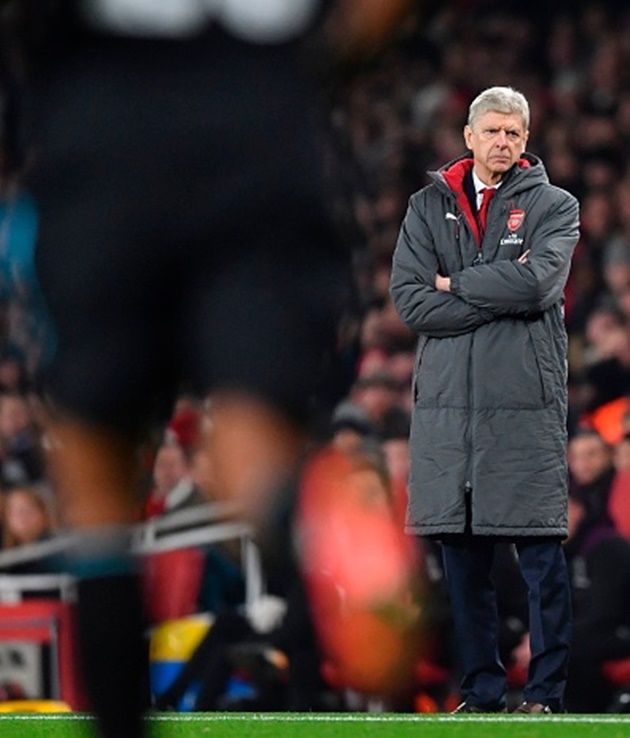 Wenger có lí do để cau có trước màn trình diễn "thường thường bậc trung" của các học trò.
