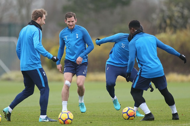 Có thể thấy bầu không khí tập luyện khá phấn khởi của Gà trống.