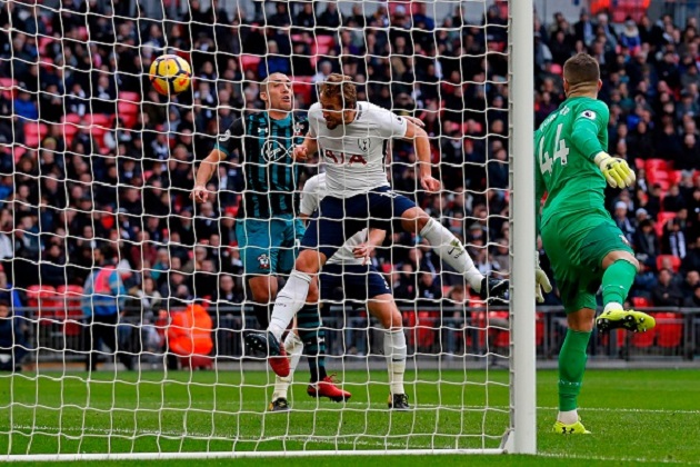 Họ có bàn thắng ngay phút 21 sau pha đánh đầu chuẩn xác của Kane.