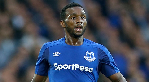 Martina sẽ là hậu vệ chạy cánh đối diện với Kenny.