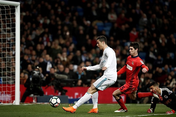 Ghi thêm kỉ lục mới, Ronaldo có khiến PSG run sợ? - Bóng Đá