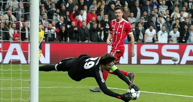 Jupp Heynckes lo sốt vó với chấn thương của Thiago  - Bóng Đá