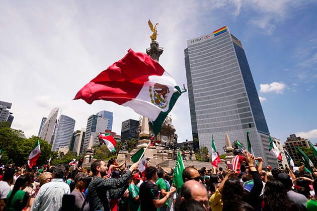 Người dân Mexico ăn mừng ra sao sau chiến thắng lịch sử trước Đức - Bóng Đá