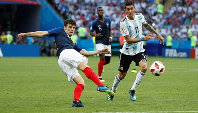Benjamin Pavard - 8 điểm: Siêu phẩm của Pavard ở đầu hiệp hai đã giúp tinh thần người Pháp trở lại.