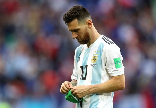 Chấm điểm Argentina: Thảm họa hàng thủ, Messi lạc lõng - Bóng Đá