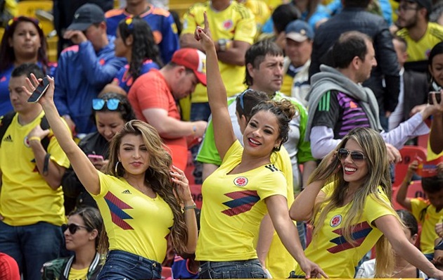 Thất trận trở về nhà, tuyển Colombia vẫn được chào đón như người hùng - Bóng Đá