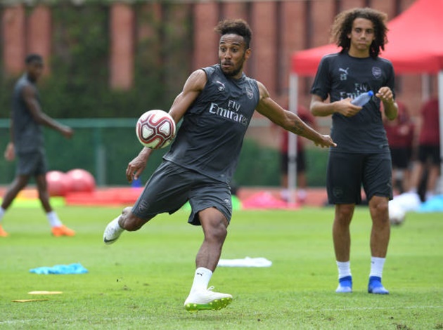 Aubameyang đã sẵn sàng nổ súng vào lưới Atletico.