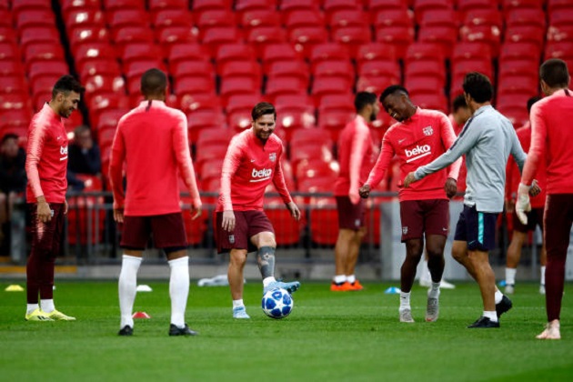 Messi phát tướng đáng kinh ngạc trong ngày đặt chân đến Wembley - Bóng Đá