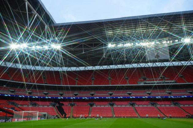 Messi phát tướng đáng kinh ngạc trong ngày đặt chân đến Wembley - Bóng Đá