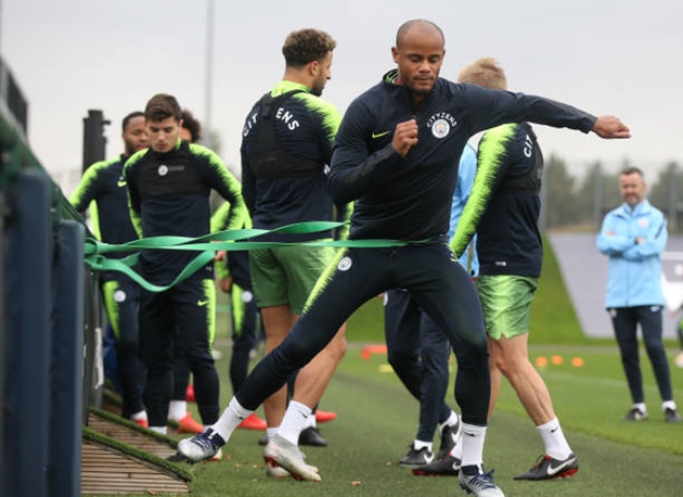 Gabriel Jesus thử thách bản thân ở vị trí mới - Bóng Đá