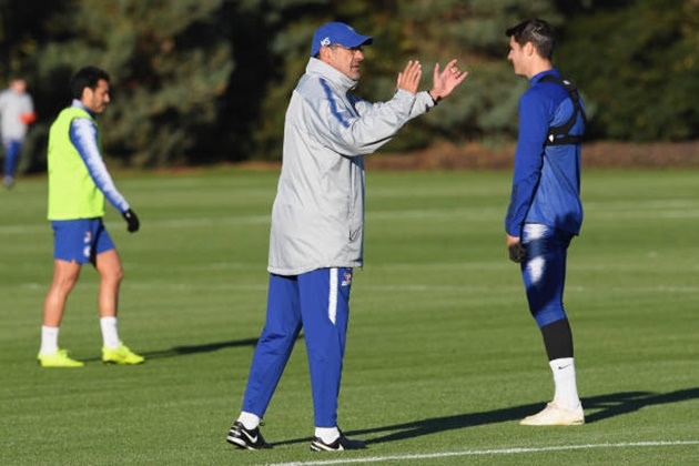 Được Sarri chỉ dẫn nhiệt tình, cơ hội của Morata vẫn còn? - Bóng Đá