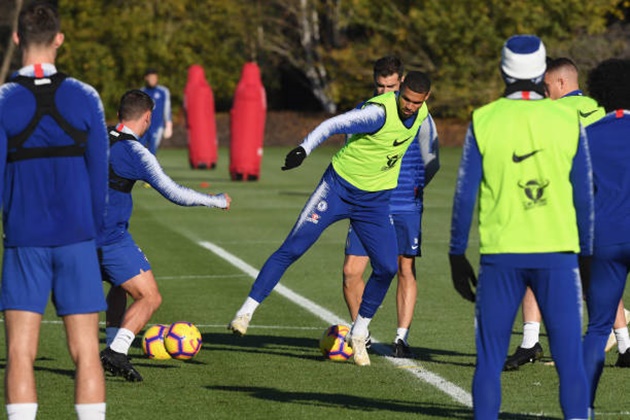 Được Sarri chỉ dẫn nhiệt tình, cơ hội của Morata vẫn còn? - Bóng Đá