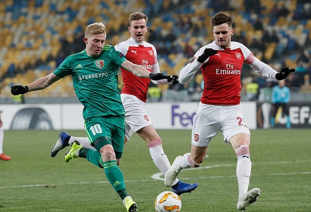 Jenkinson - 7 điểm: Dù bị đẩy vào trong chơi như một trung vệ, anh vẫn hoàn thành tốt nhiệm vụ.