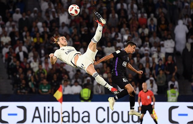 Bật nhảy như Ronaldo, Sergio Ramos giúp Real có lên đỉnh thế giới lần thứ 4 - Bóng Đá