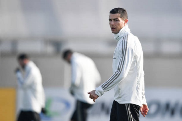 Allegri dặc biệt giáo huấn Ronaldo sau