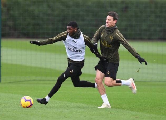 Thua thảm Liverpool, Emery nổi nóng