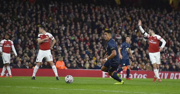 Đại thắng Arsenal, Solskjaer được NHM