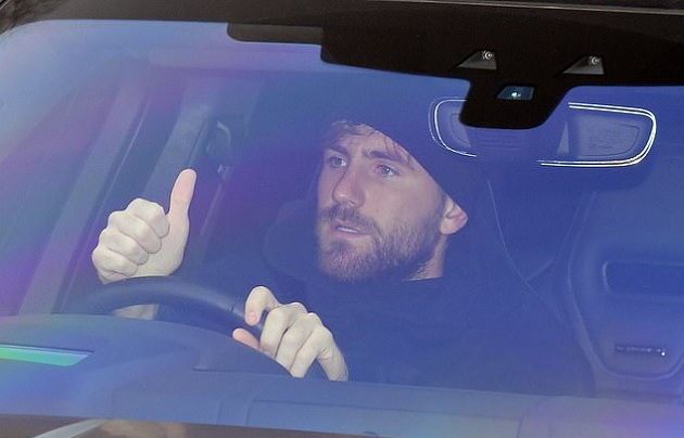 Man Utd lái xe đến sân tập - Bóng Đá