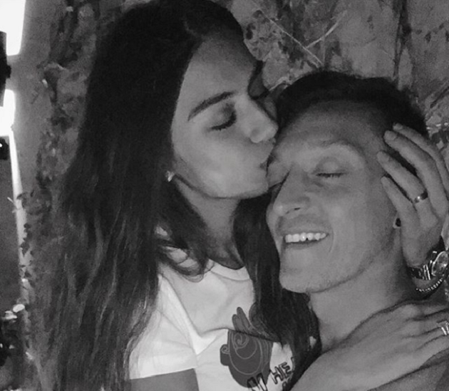 Hãy chờ xem trong thời gian tới, mối quan hệ giữa Ozil và Emery sẽ được hàn gắn ra sao.