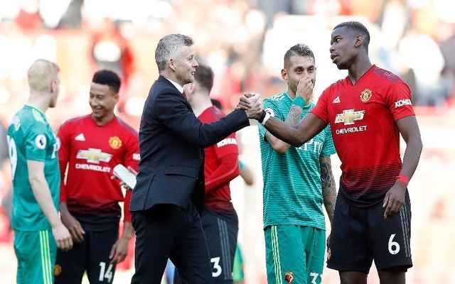 Sau vòng 32 Premier League: Liverpool thở phào vì Gà trống