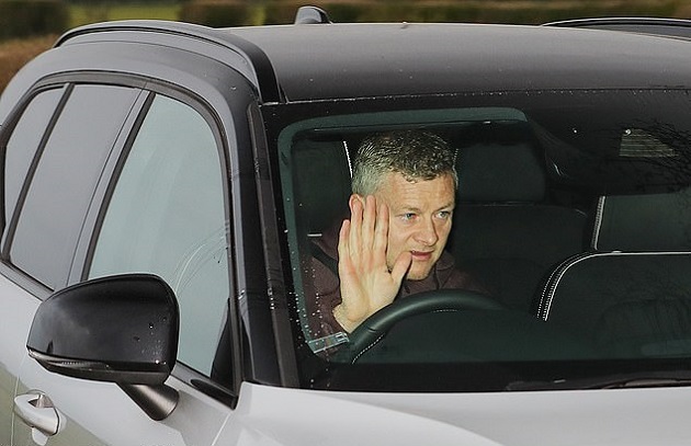 Solskjaer nở nụ cười tất thắng sau chuyến thị sát tại sân Nou Camp - Bóng Đá