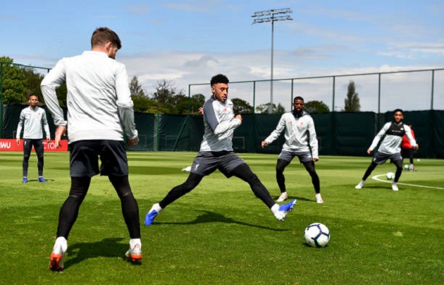 Trước trận chiến sinh tử, trò cưng của Klopp biểu diễn tuyệt kĩ