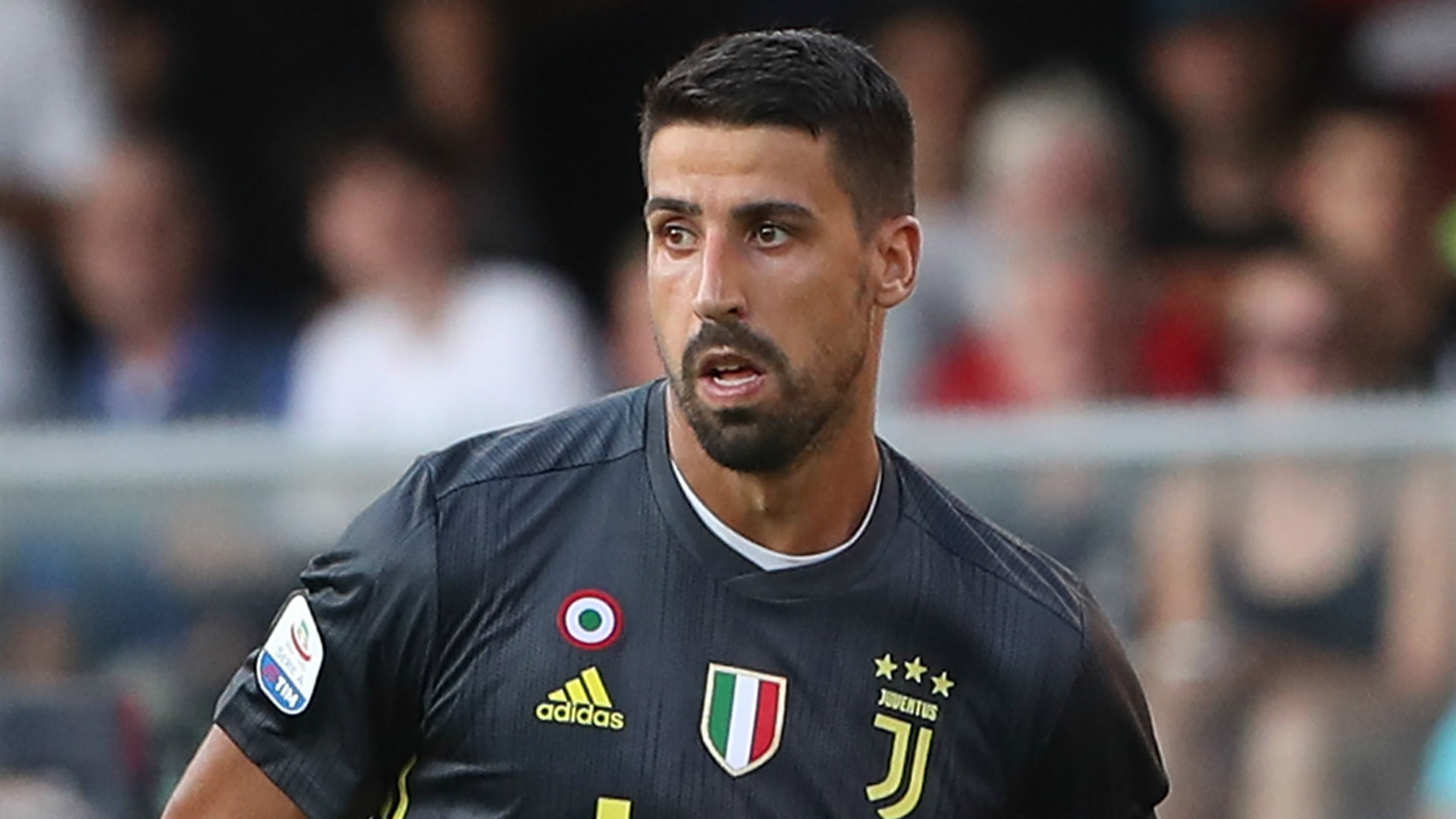 Khedira giờ đây chỉ là người thừa tại Turin.