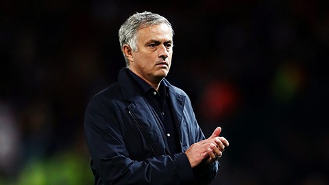 Mourinho has 2 man utd pictures - Bóng Đá