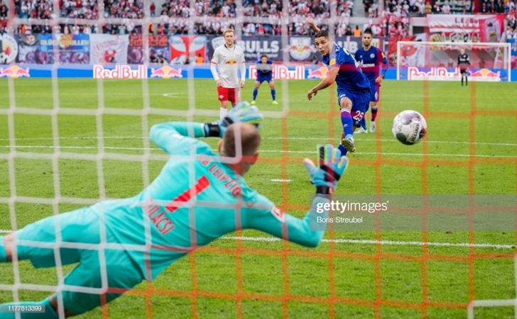 Đội hình tiêu biểu vòng 7 Bundesliga: Nhiều cái tên quên thuộc góp mặt - Bóng Đá