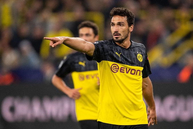 Tiếp tục mất điểm, trụ cột Dortmund